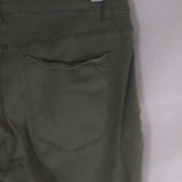 Rue 21 Women's Olive Green Straight Leg Stretch Jeans Size 16 Short Inseam 25" - Picture 3 of 8